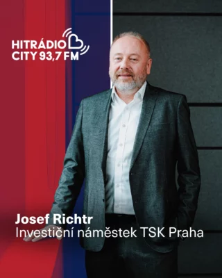 Chcete vědět, co se v létě a v druhé polovině roku chystá na pražských silnicích? 🚧

Poslechněte si rozhovor s investičním náměstkem TSK Josefem Richtrem v pořadu CITY DRIVE na @hitradiocity937.

Dozvíte se informace o hlavních letních opravách a rekonstrukcích, které ovlivní dopravu v Praze. 🚗

V rozhovoru s moderátorkou Lucií Daňkovou se pan náměstek zaměřil na:
•	komplexní rekonstrukci Plzeňské ulice (26. června – 29. srpna 2025),
•	údržbu Karlovarské (1. července – 31. srpna 2025),
•	práce na Cínovecké a Kbelské ulici,
•	snahy TSK minimalizovat dopady na dopravu. 

Nezapomeňte, že všechny aktuální informace najdete také na webu TSK Opravujeme.to.

🎧 Poslechněte si celý rozhovor na webu rádia. 

#TSK #TSKPraha #Praha #CityDrive #HitradioCity #OpravyPraha #LetniOpravy #DopravaPraha #Plzenska #Karlovarska #Cechova #Kbelska